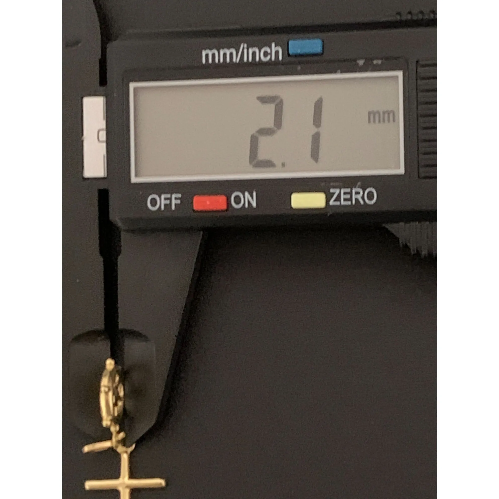 18K Gold Pendant Anchor Ship Wheel Pendant 1.25 grams