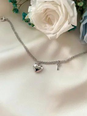 Heart Padlock Bracelet (Cable Chain) in Silver