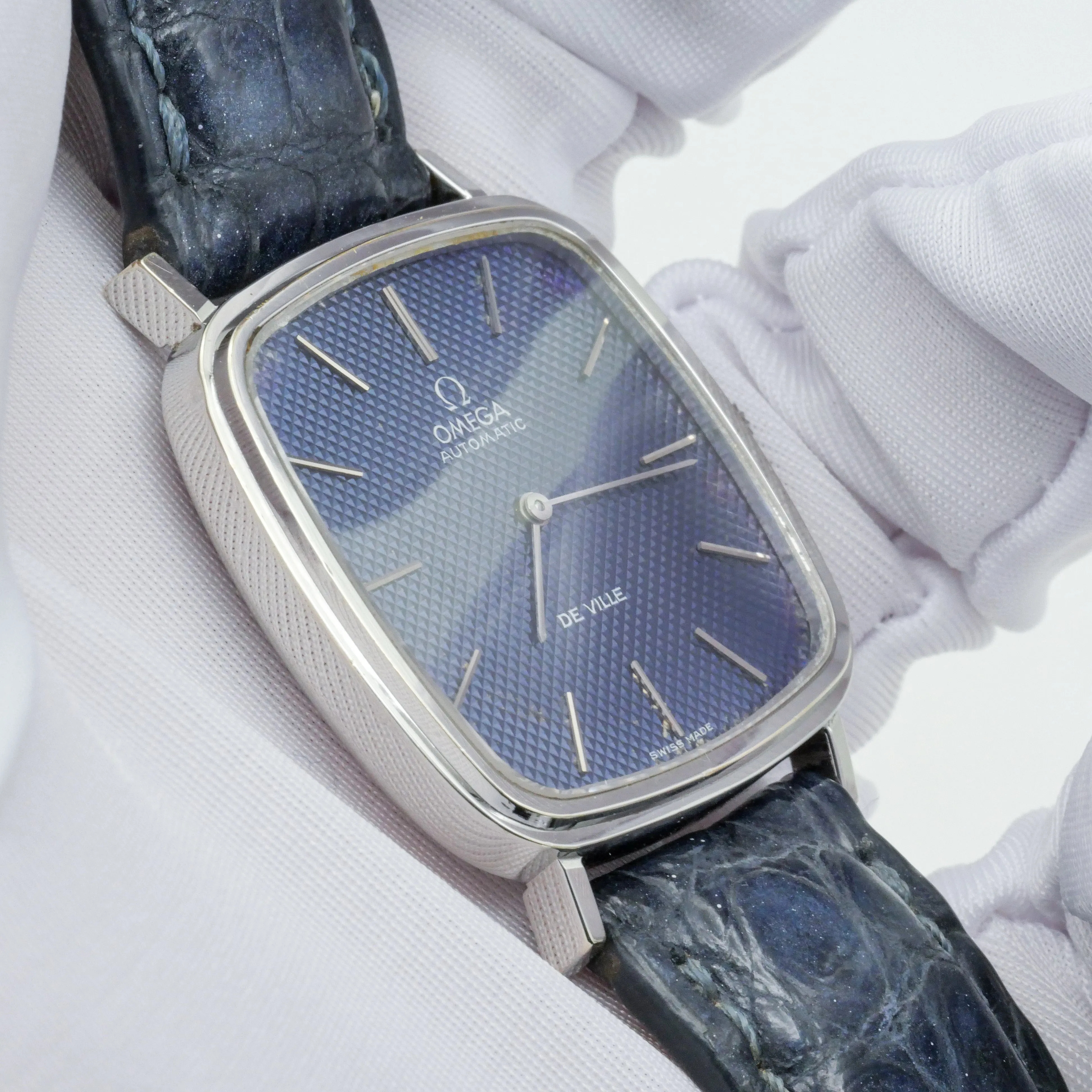 OMEGA DE VILLE AUTOMATIC PATTERN DIAL REF. 151.0045
