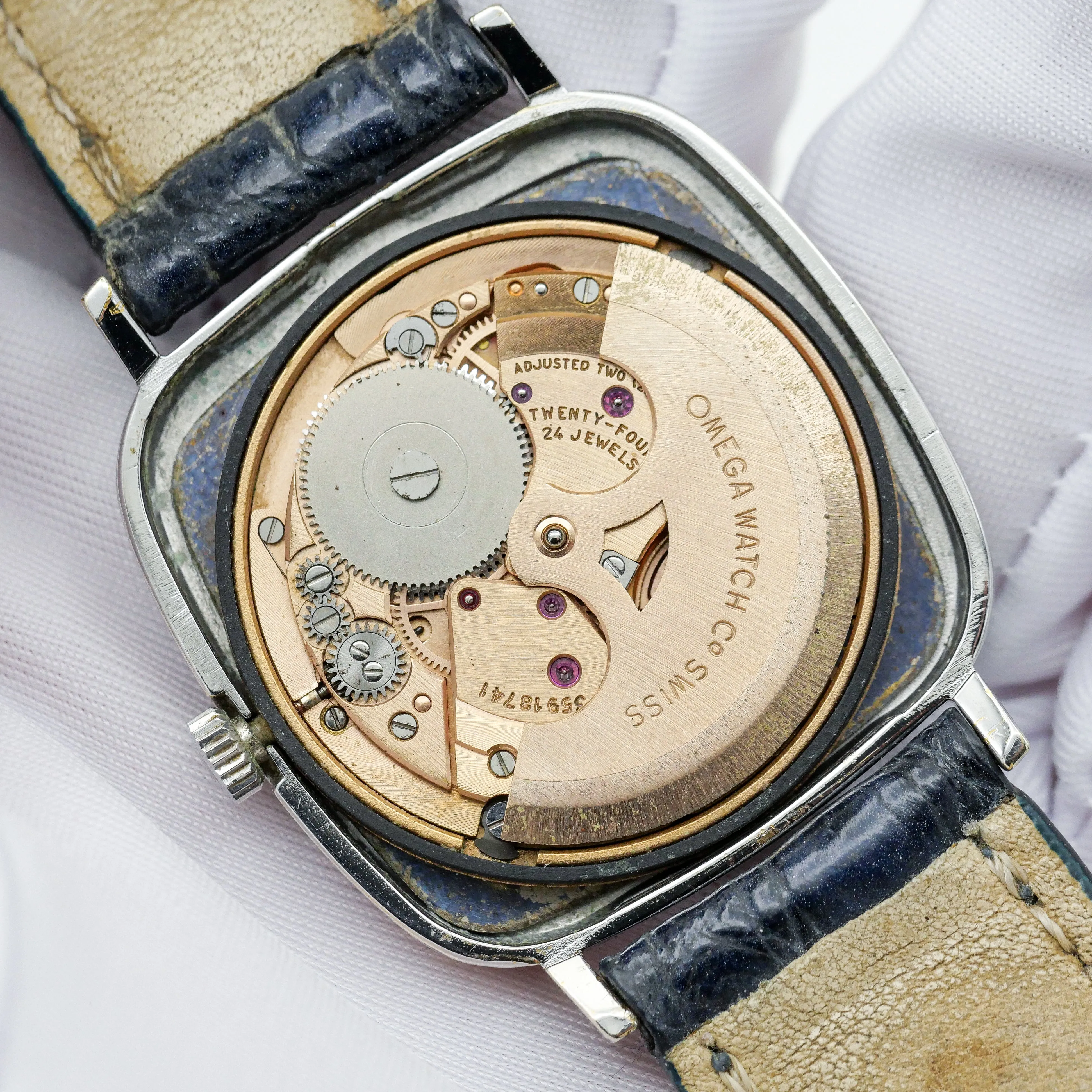 OMEGA DE VILLE AUTOMATIC PATTERN DIAL REF. 151.0045