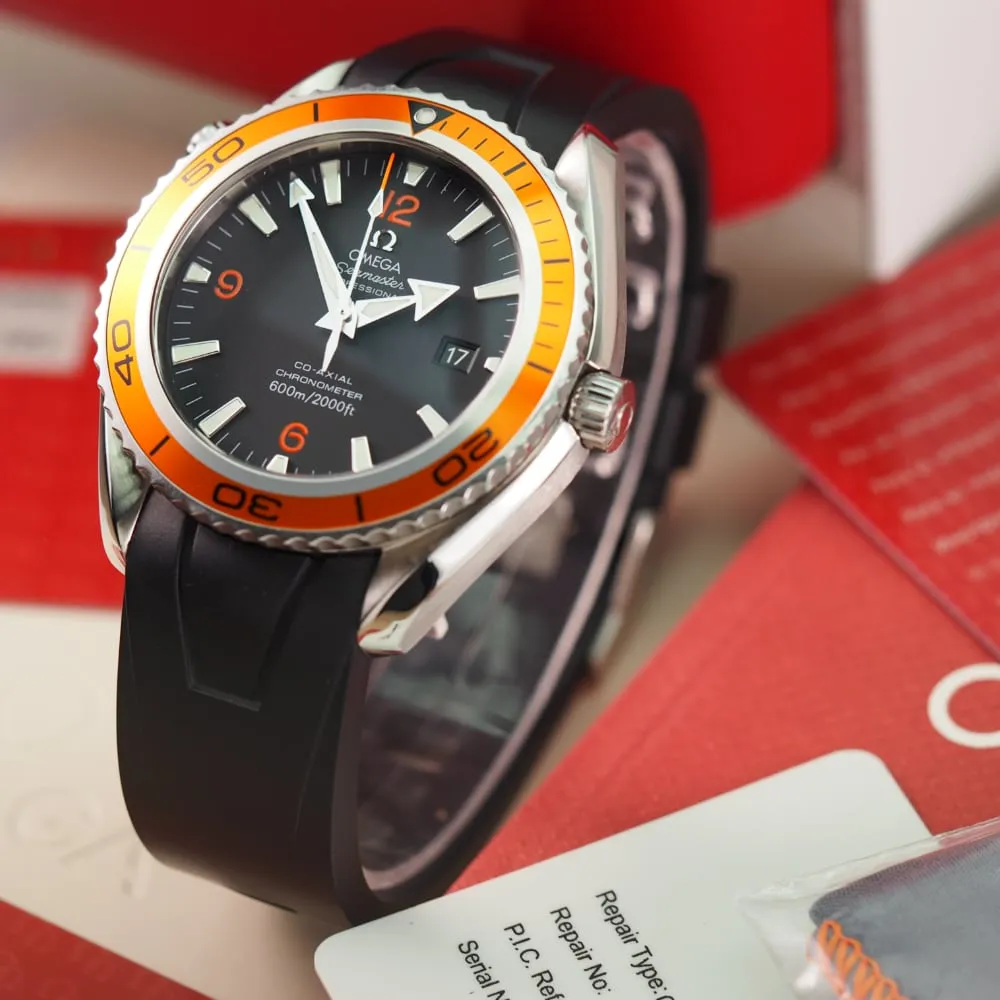 Omega Seamaster Planet Ocean 22085000 (2011)