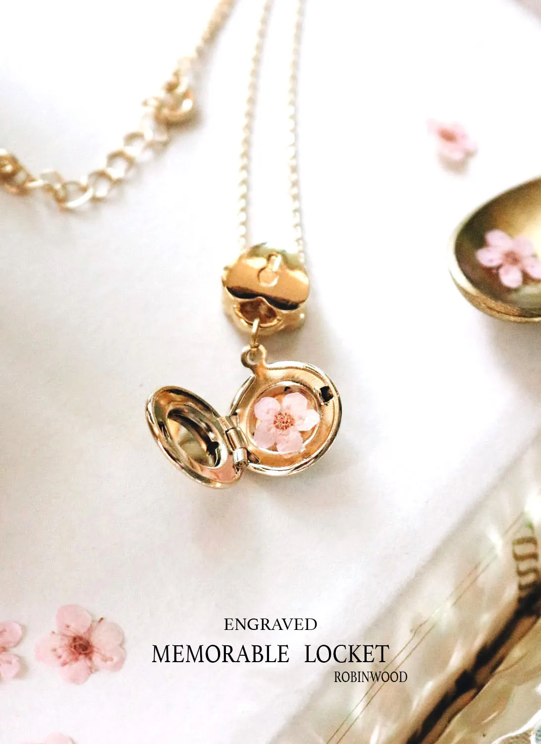 " Engraved Memorable Locket  " 2020 Collection, 18K Gold Solider Chain, Robinwood