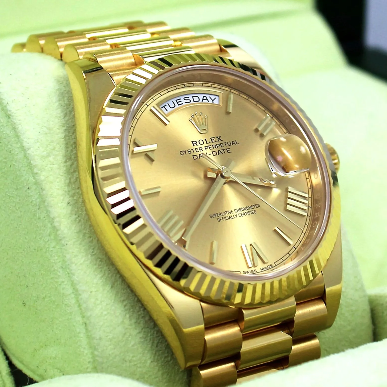 Rolex Oyster Perpetual Day-Date 40 228238 CHPRP UNWORN