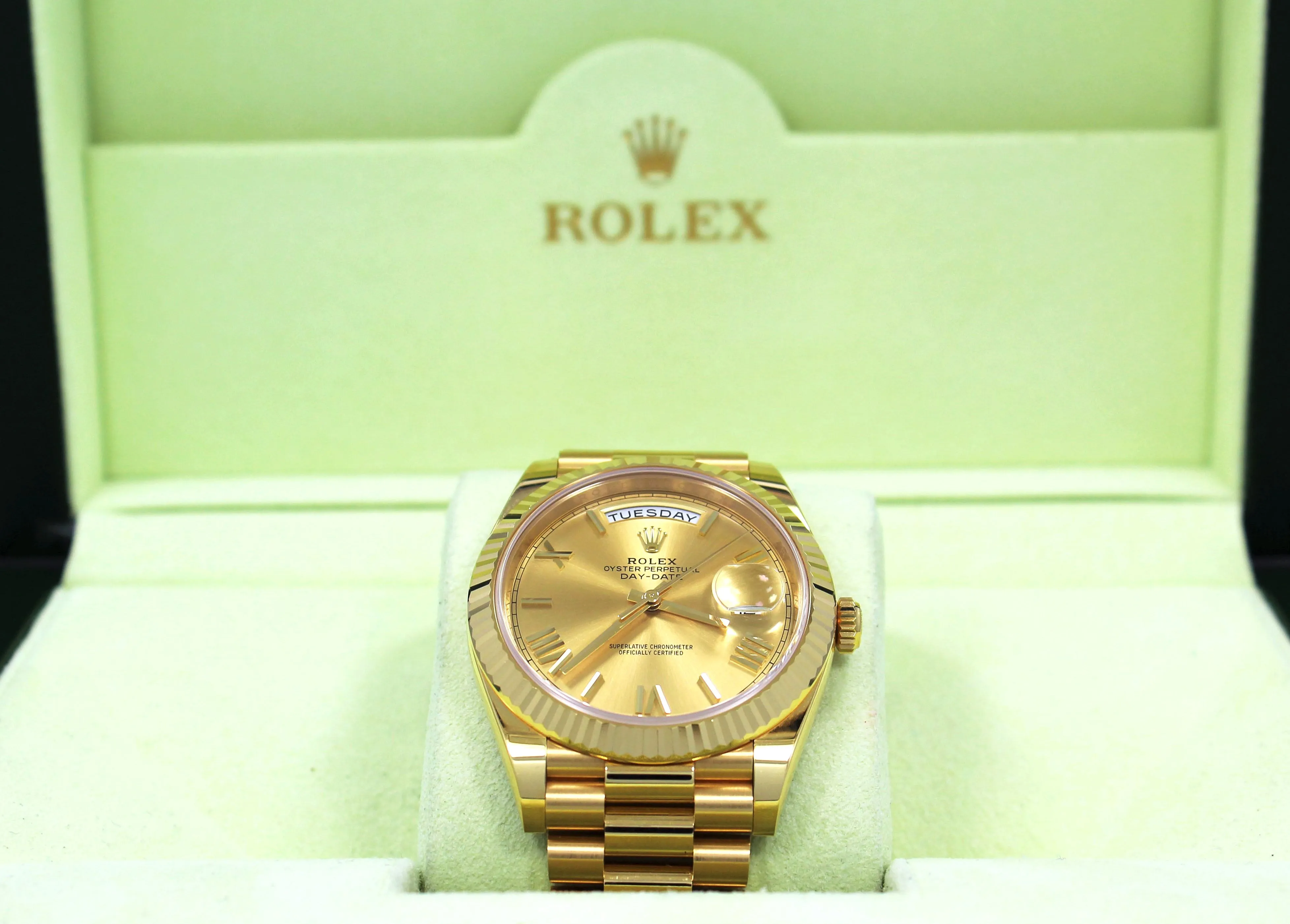 Rolex Oyster Perpetual Day-Date 40 228238 CHPRP UNWORN