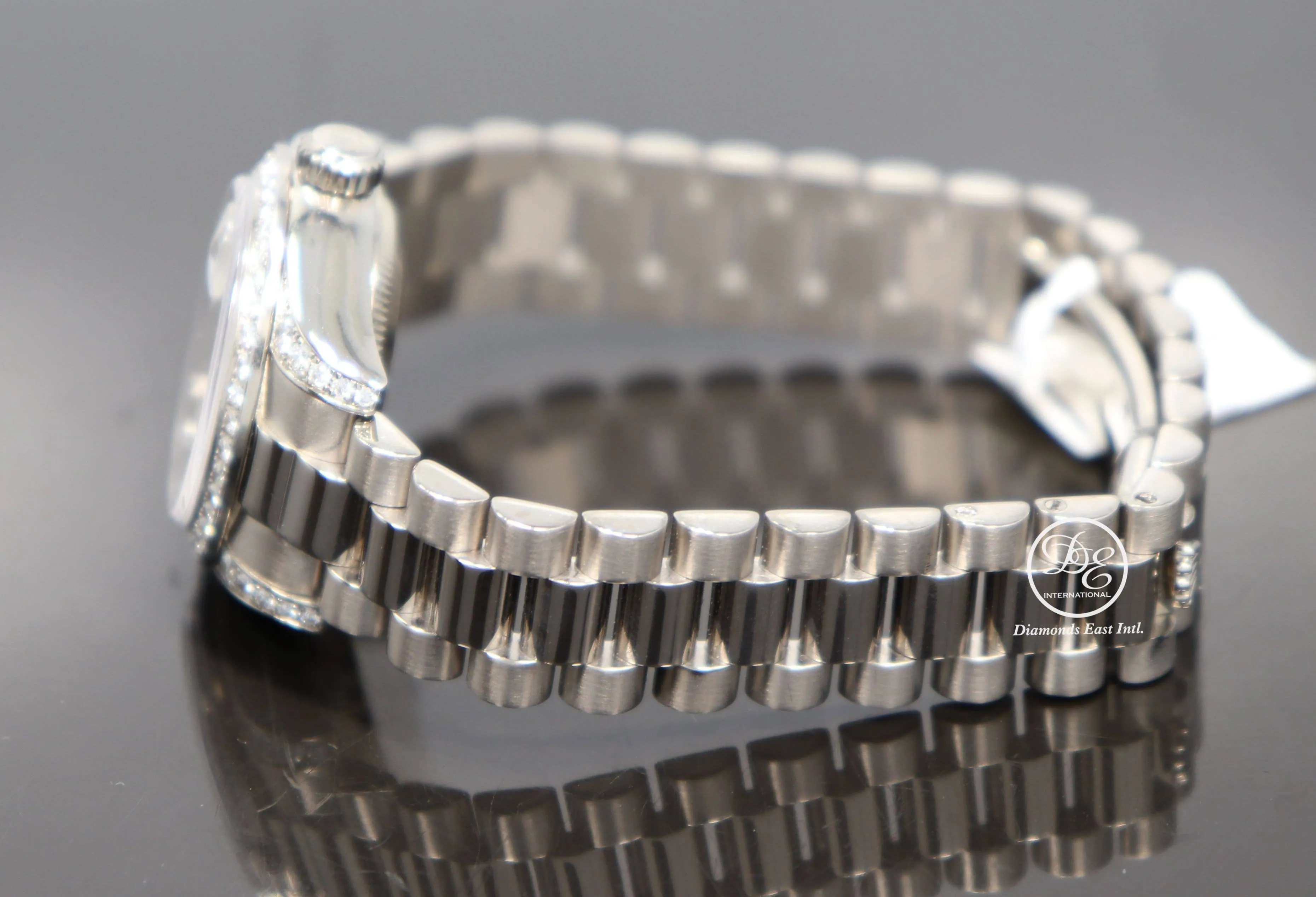 Rolex President 179159 Datejust 18K White Gold Factory Crown Collection MOP Diamond Dial and Bezel Watch