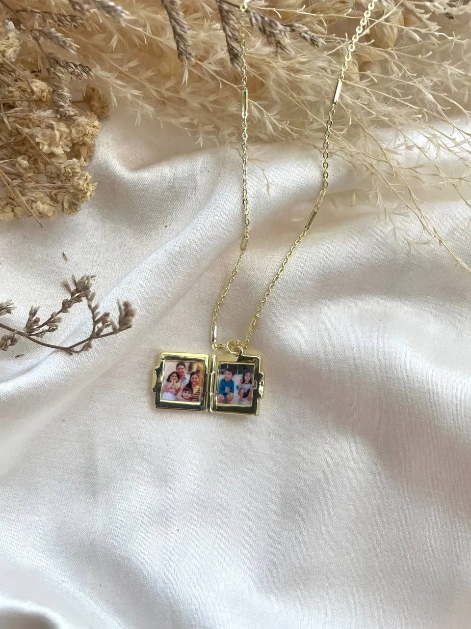 Square Locket In Gold Vermeil