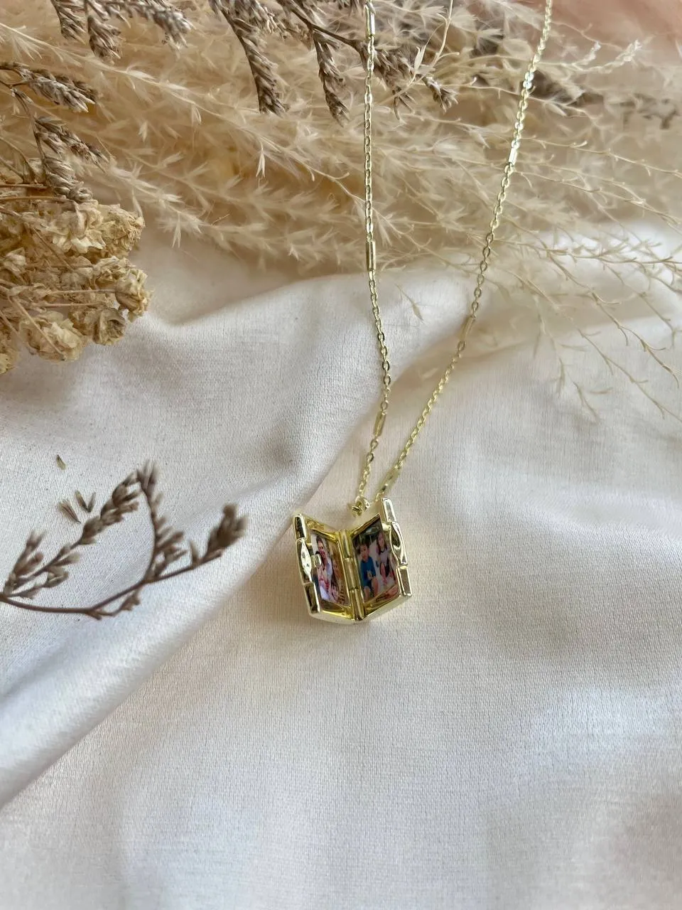 Square Locket In Gold Vermeil