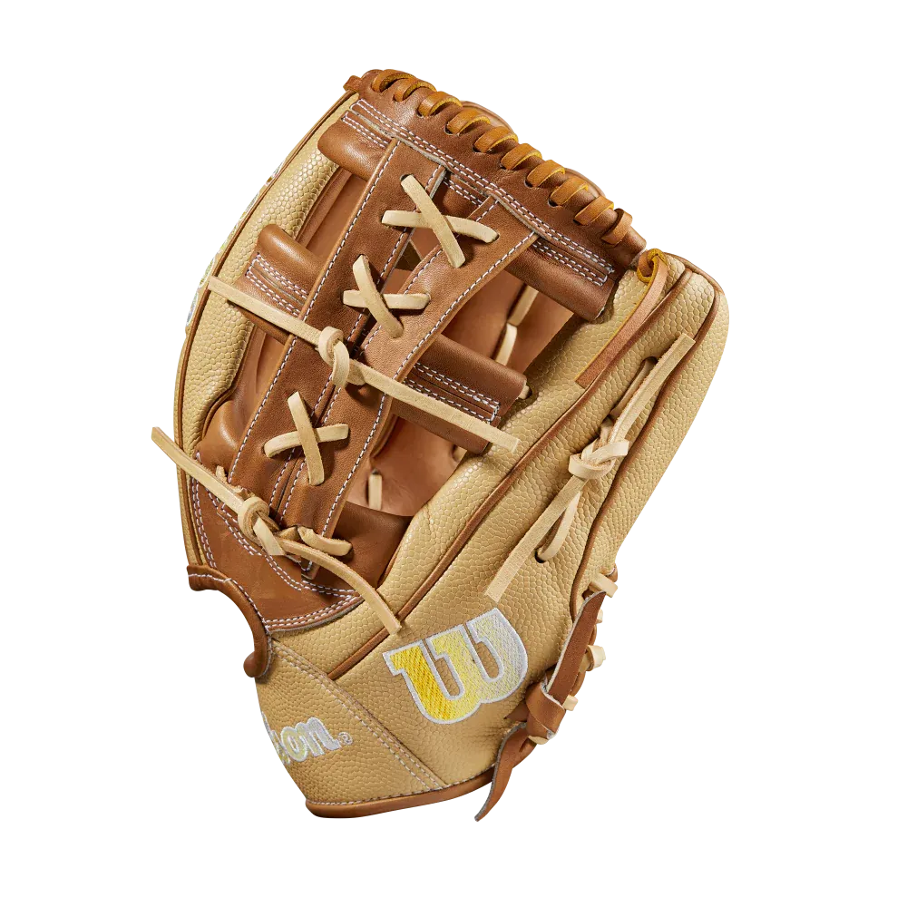 Wilson 2023 12" A2000 1912 Infielder Baseball Glove