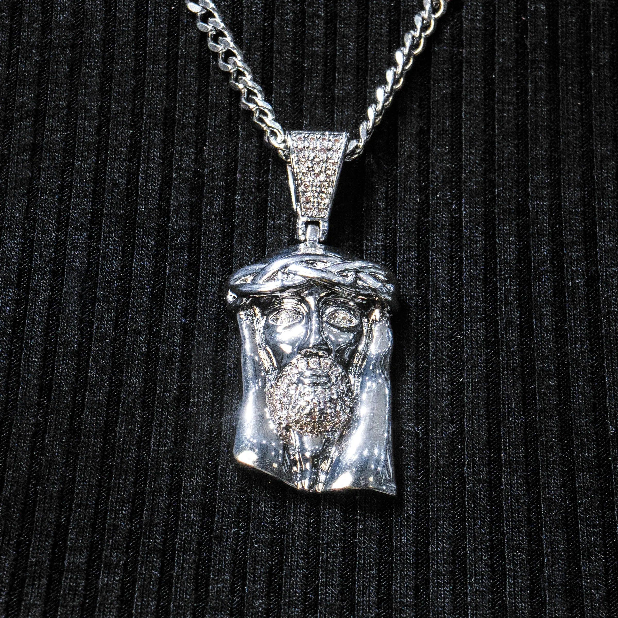 Women's White Gold Jesus Head Necklace | Appx. 20.1 Grams