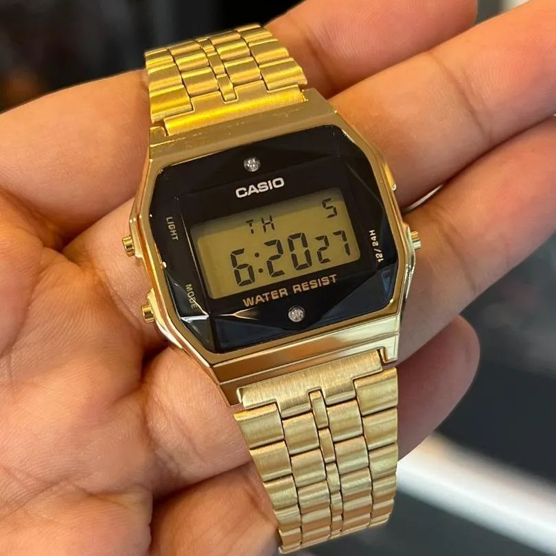 WW1395 Casio Vintage Diamond Digital Golden Chain Watch A159WGED-1DF